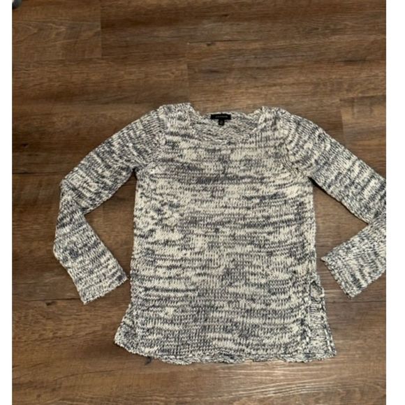 Ann Taylor Sweater Womens XS Gray Long Sleeve Round Neck Knit - Picture 1 of 5